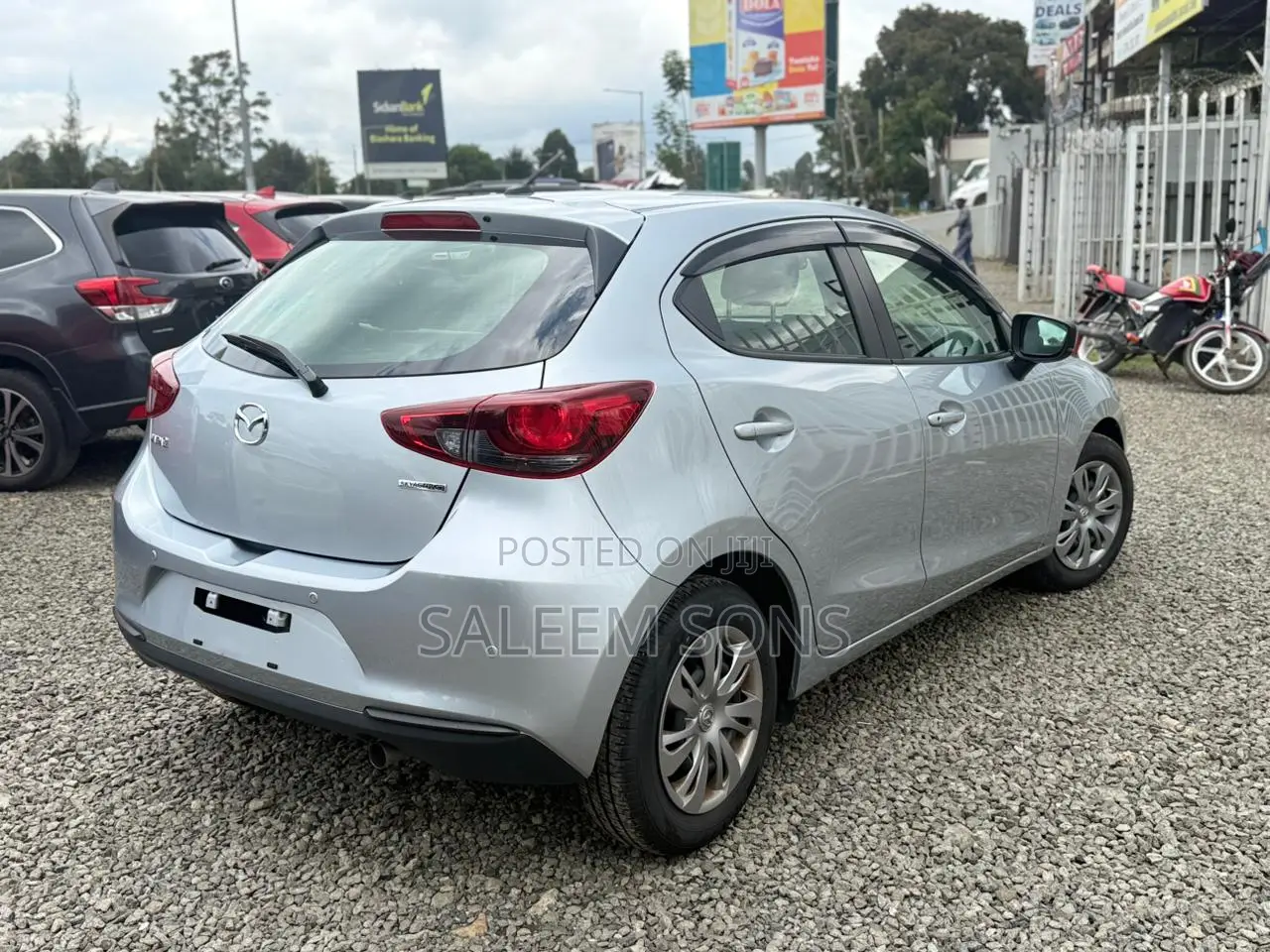 Mazda 2 2020 Silver