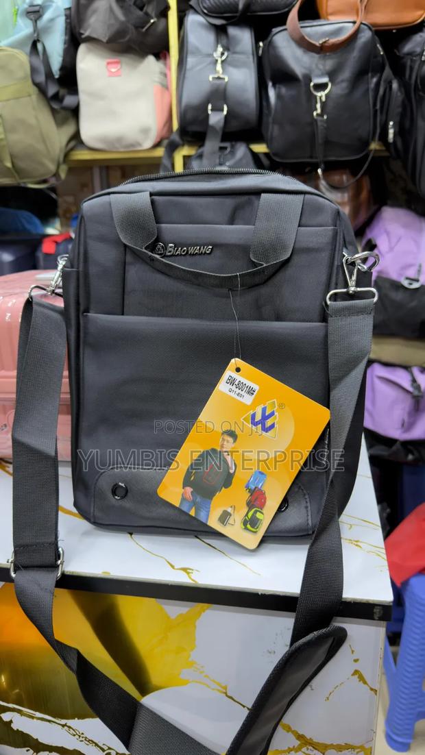 Medium Sized Black Sling Shoulder Bags at 1200 - thumbnail 2