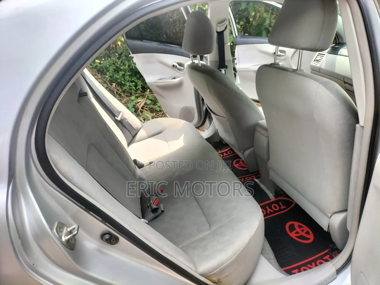 Toyota Axio 2010 Silver