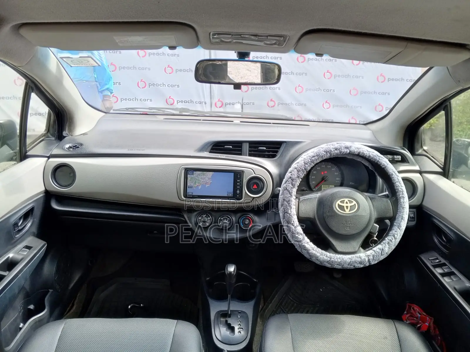 Toyota Vitz 2012 Black