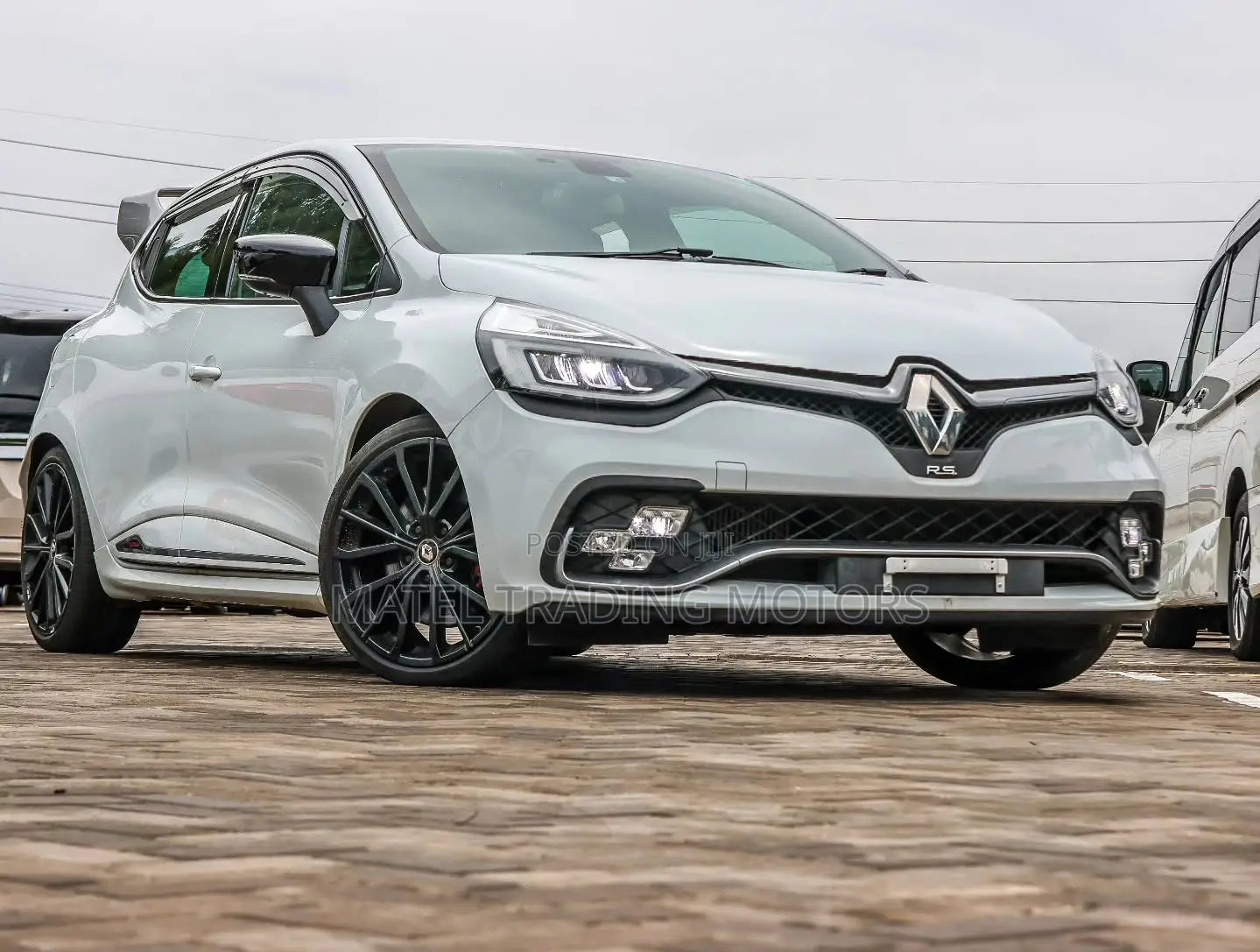 Renault Lutecia 2018 White