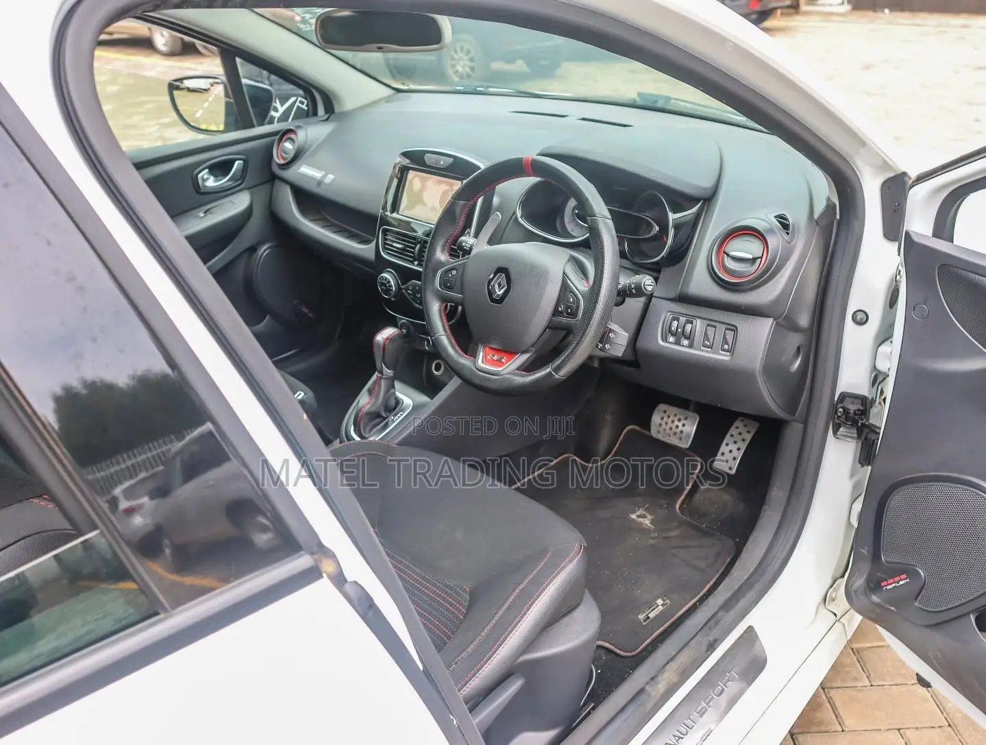 Renault Lutecia 2018 White