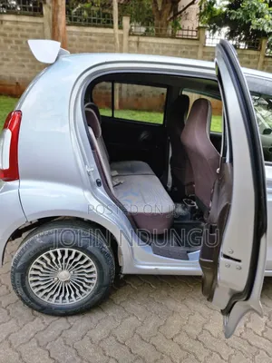 Toyota Passo 2016 Silver