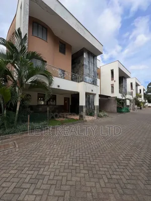 5bdrm Townhouse/Terrace in Muthangari for sale