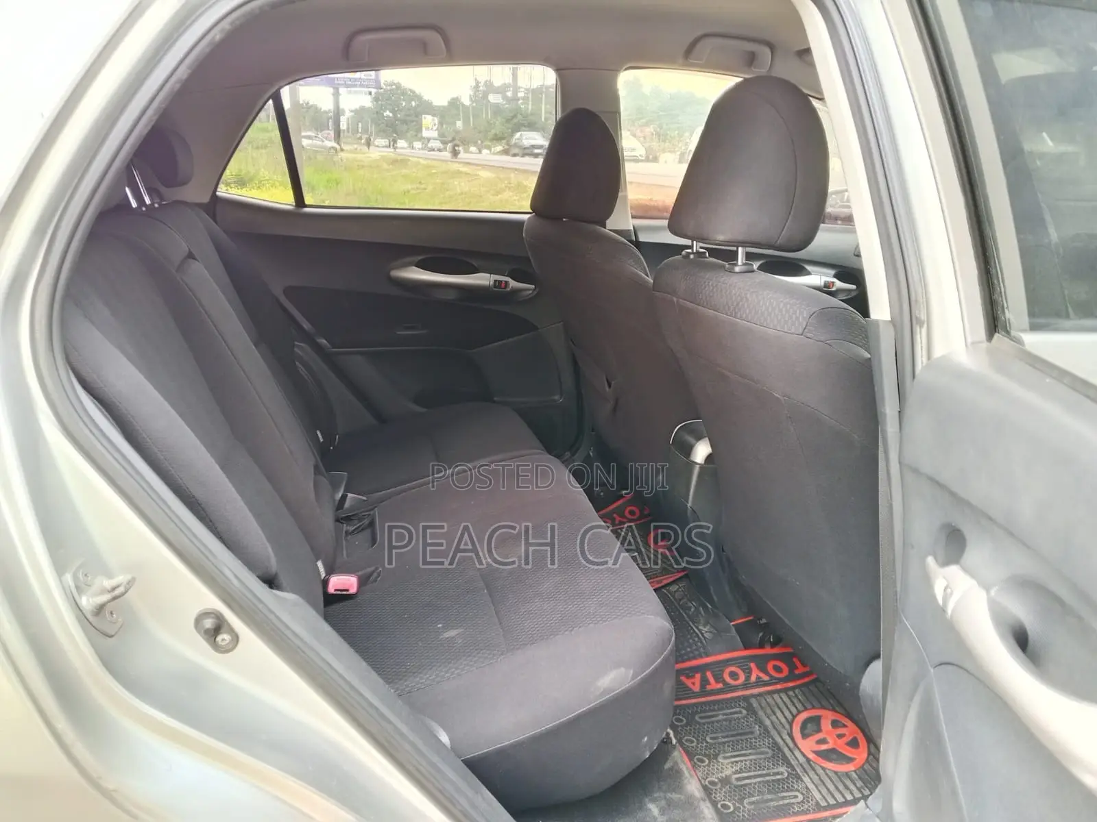 Toyota Auris 2009 Silver