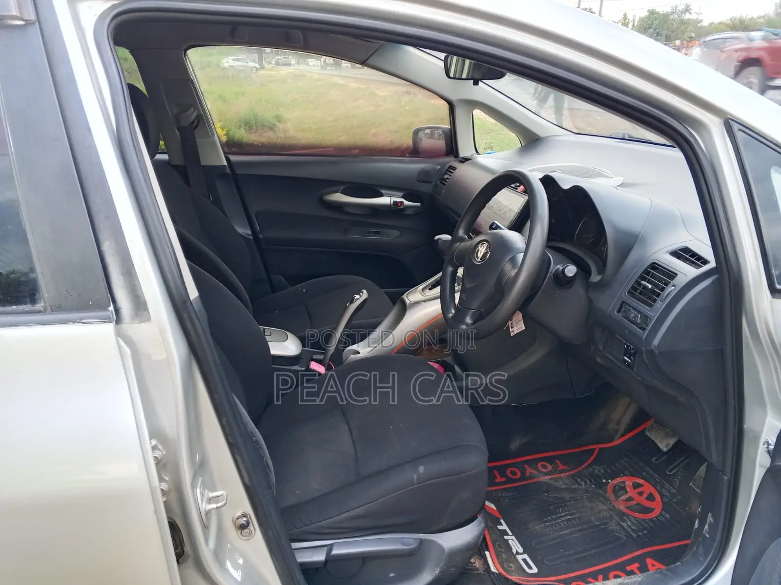 Toyota Auris 2009 Silver