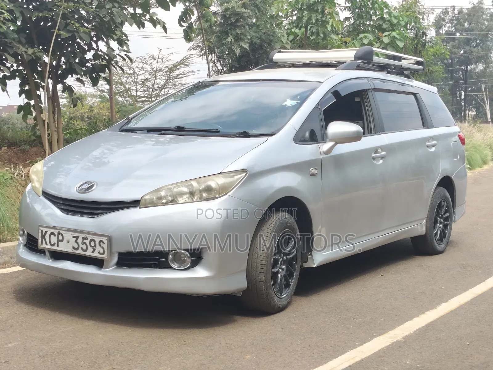 Toyota Wish 2011 Silver