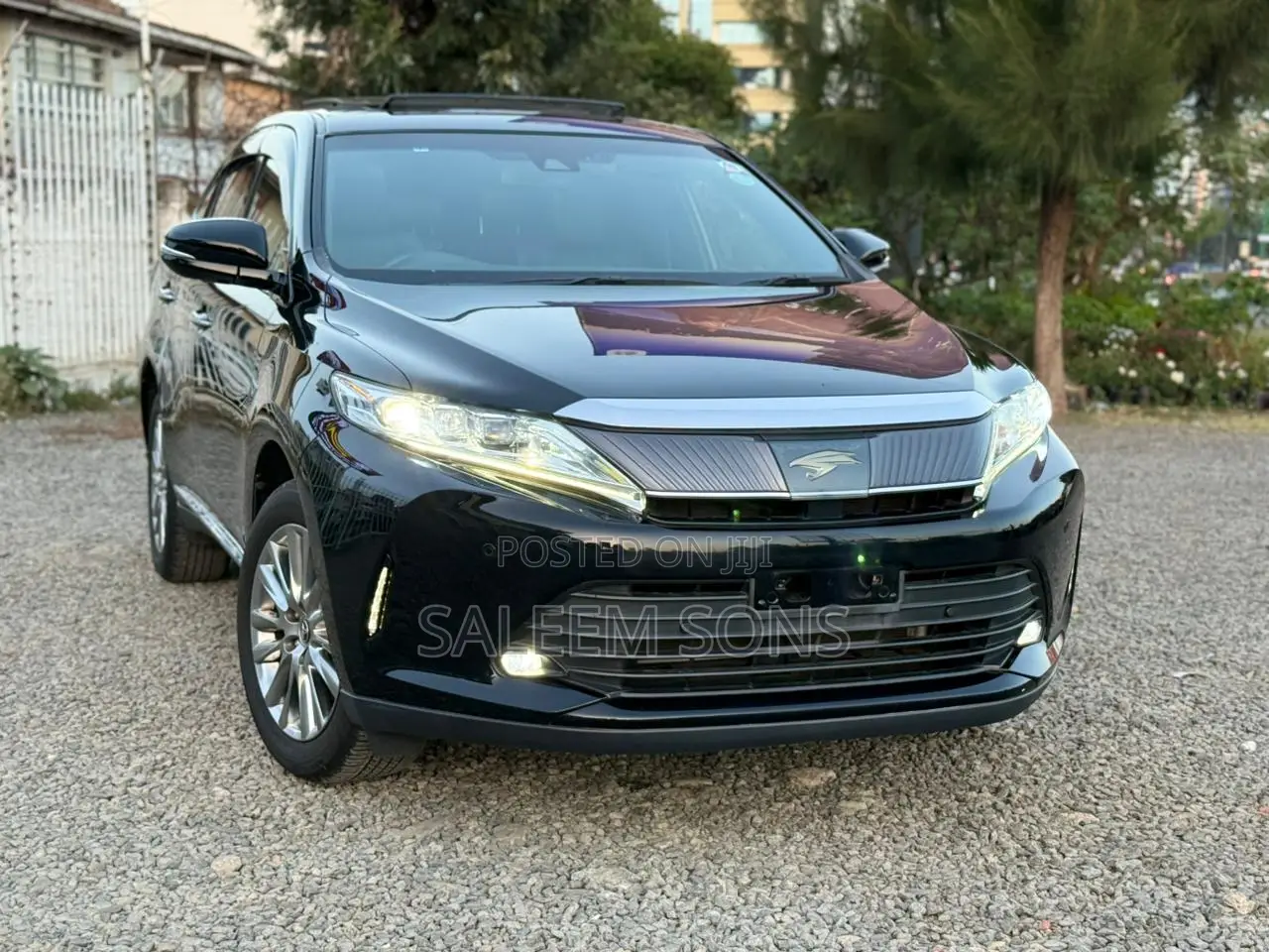 Toyota Harrier 2.0 2019 Black