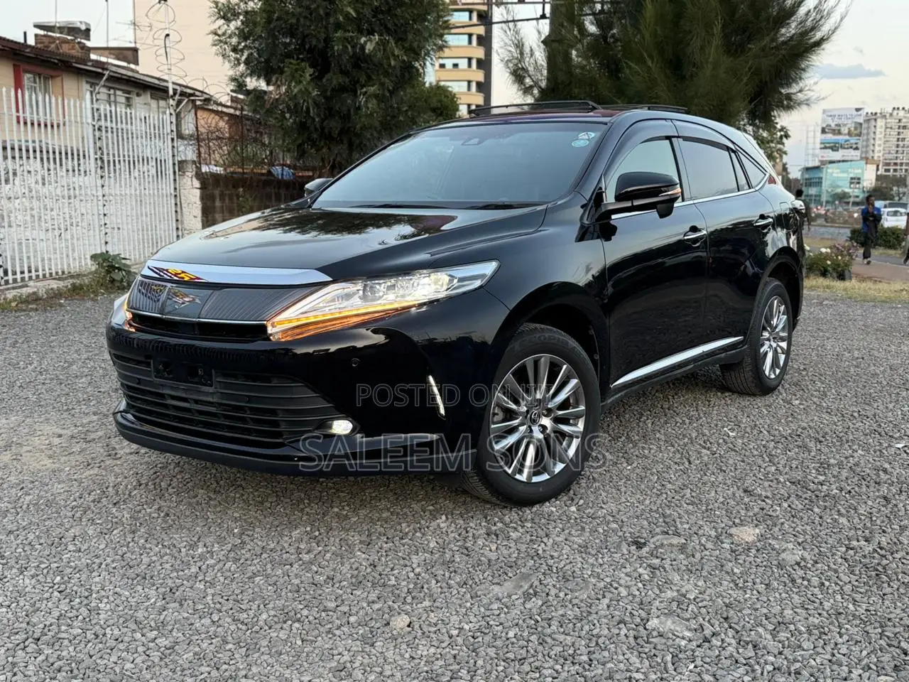 Toyota Harrier 2.0 2019 Black