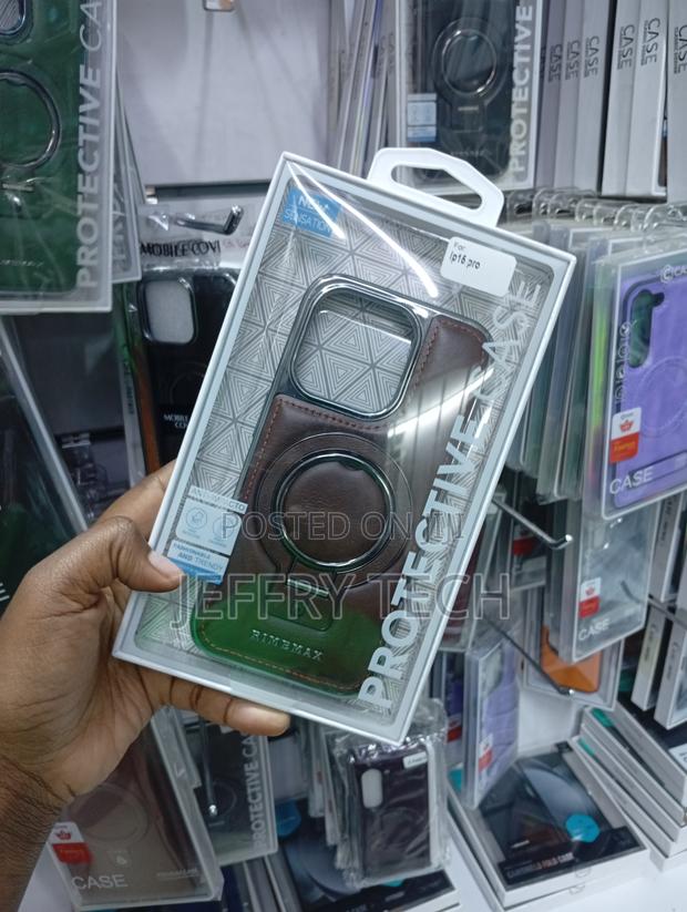 iPhone 16 Pro Max Stylish Aesthetic and a Non-Slip Grip Cover - thumbnail 2