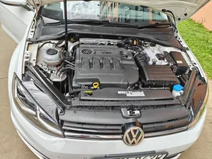 Volkswagen Golf 2019 White