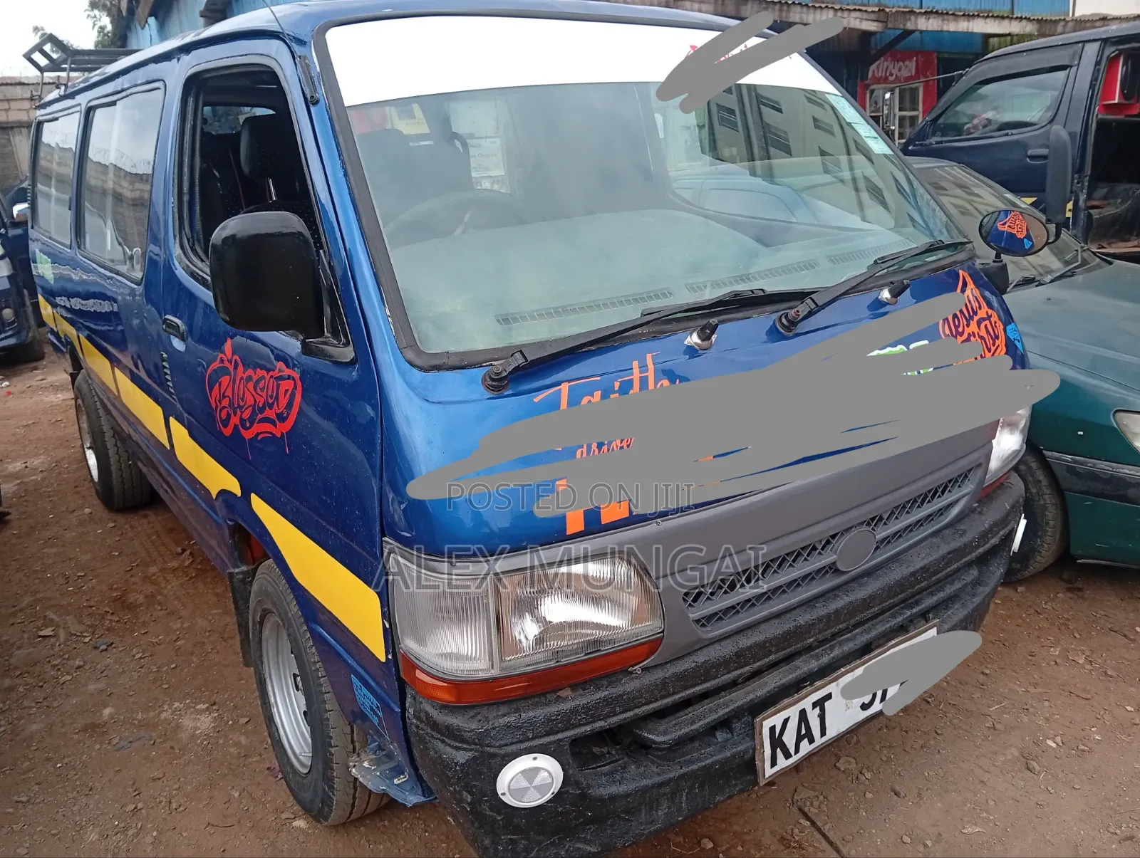 Toyota HiAce 1997 Blue