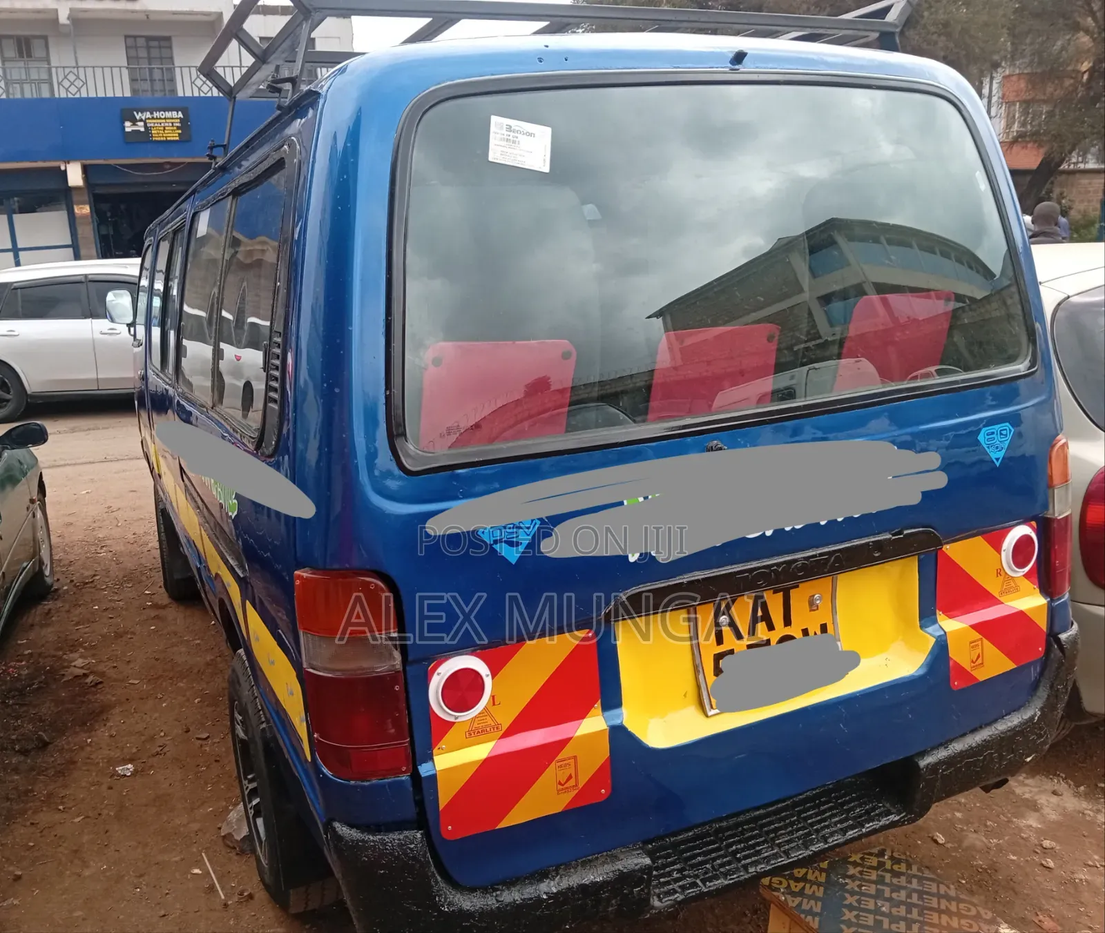 Toyota HiAce 1997 Blue