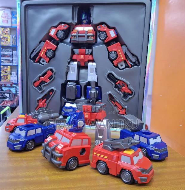 Magnetic Robot Car ,Join Them To Form One Big Robot - main view