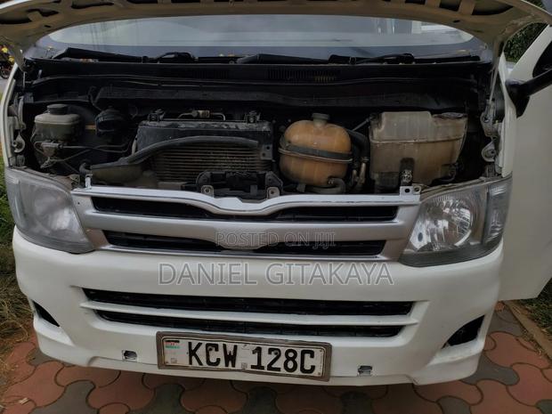 Toyota HiAce 2013 White - thumbnail 8