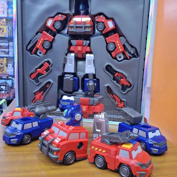 Magnetic Robot Car ,Join Them To Form One Big Robot - thumbnail 2