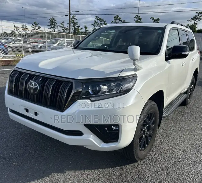 Toyota Land Cruiser Prado 2.8 2021 Off white