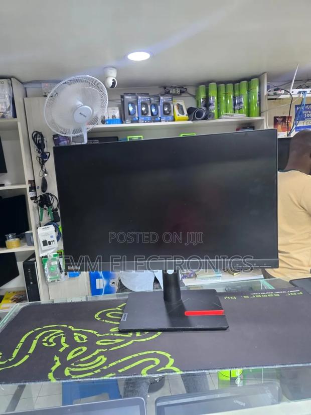 Lenovo Thinkvision T22i 21.5" Full Hd Ips Monitor Hdmi, Displayport