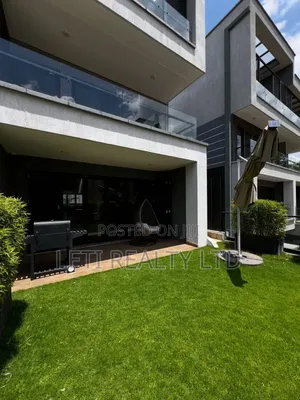 5bdrm Townhouse/Terrace in Maziwa for sale