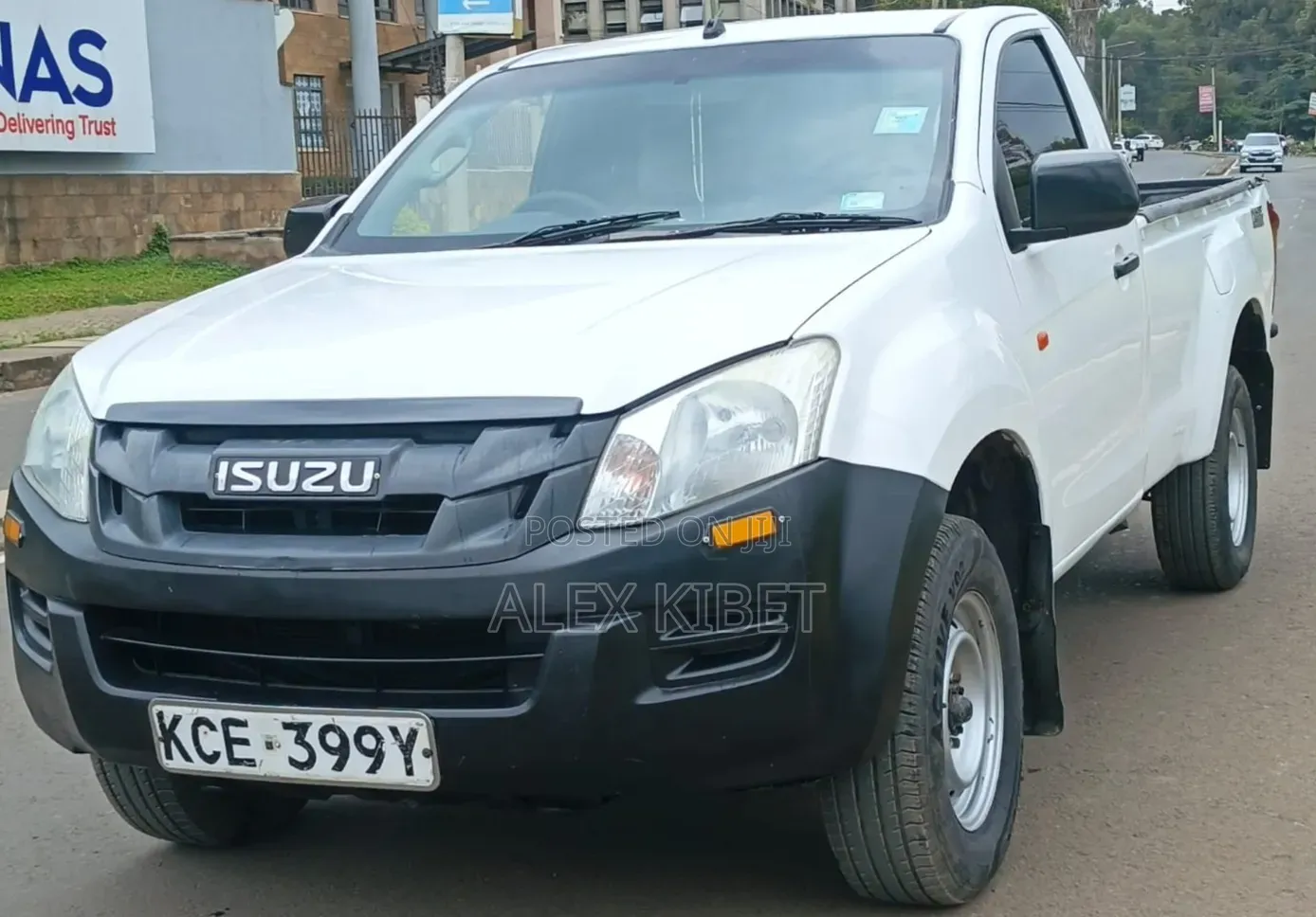 Isuzu D-MAX 2015 White