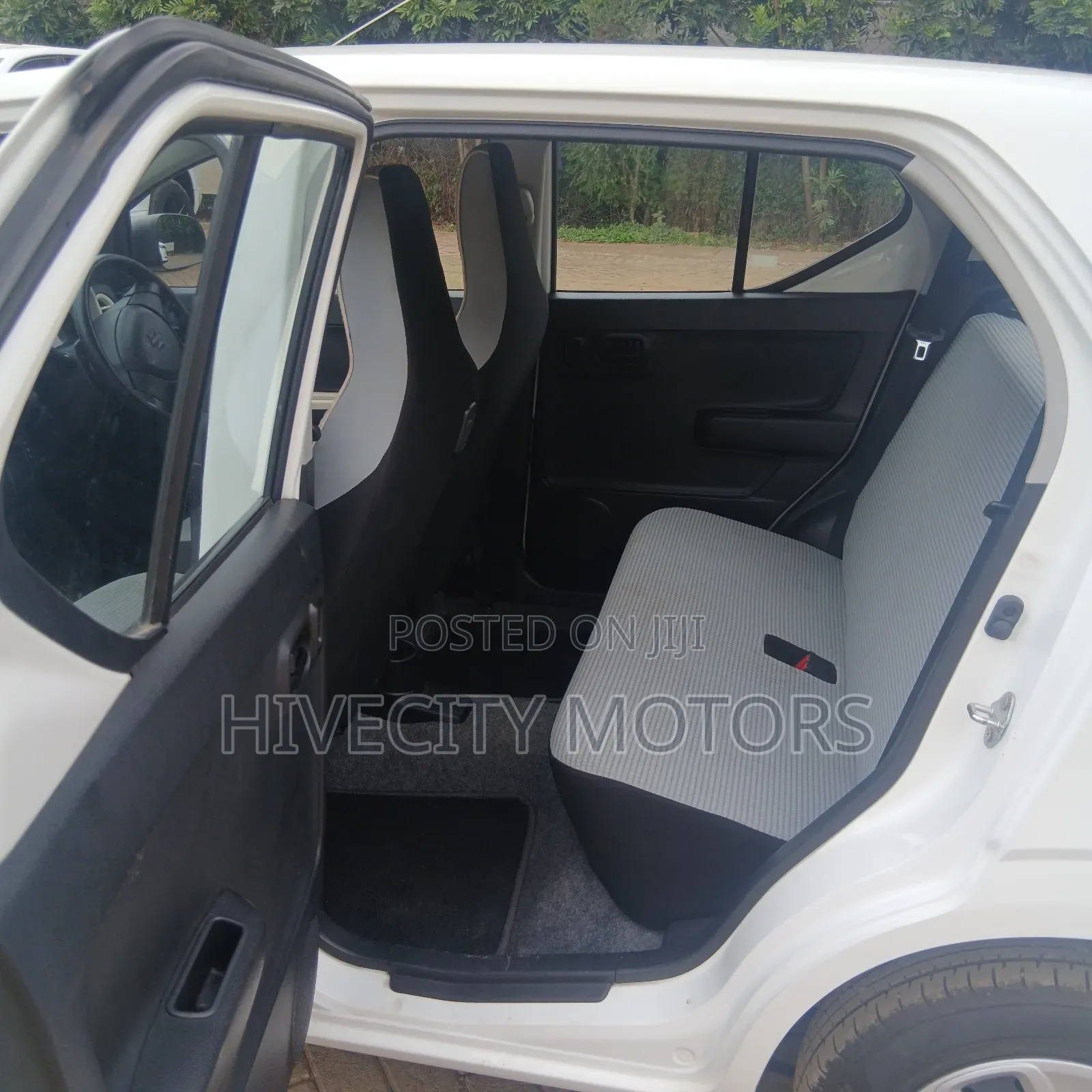 Suzuki Alto 2018 White