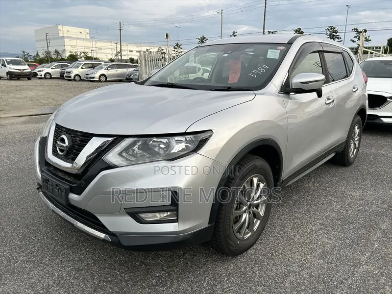 Nissan X-Trail 2.0 Petrol FWD 2019 Silver