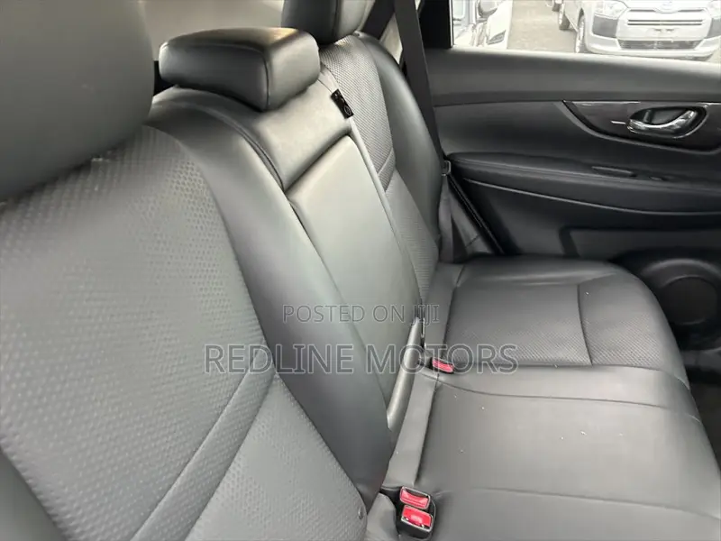 Nissan X-Trail 2.0 Petrol FWD 2019 Silver