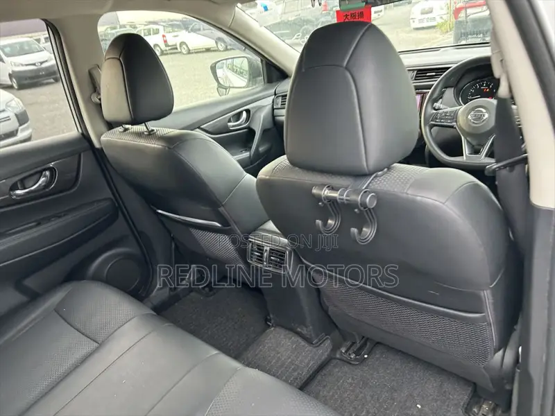 Nissan X-Trail 2.0 Petrol FWD 2019 Silver