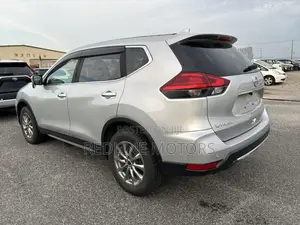 Nissan X-Trail 2.0 Petrol FWD 2019 Silver