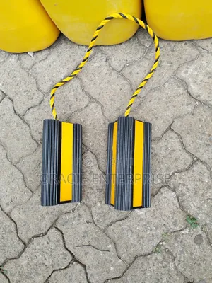 Heavy Duty Rubber Wheel Chocks