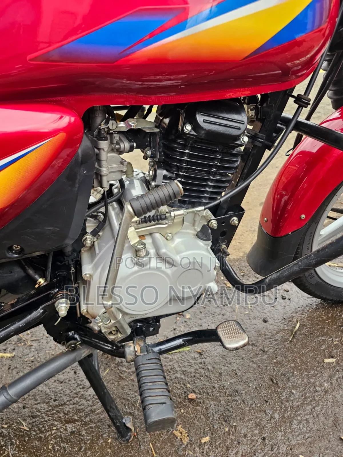 New Bajaj Boxer 125 2025 Red