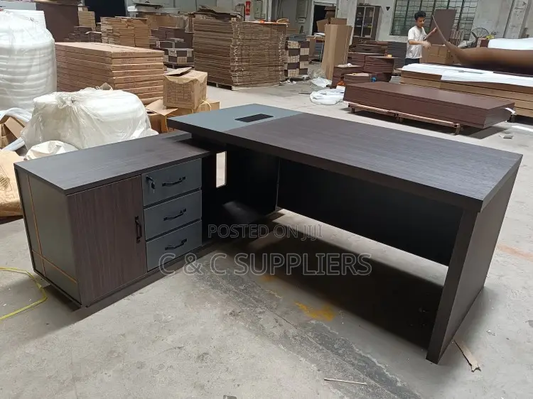 Executive Director's Table-1.6 Meter's