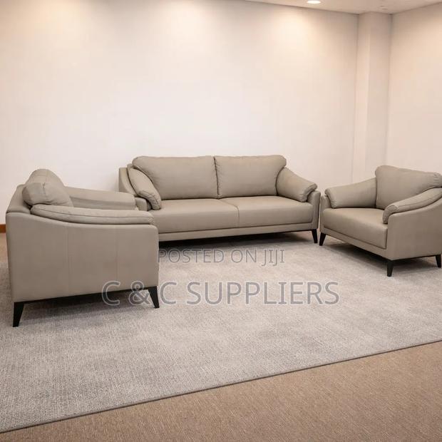 5-Seater Gray Leather Office Sofa - thumbnail 2