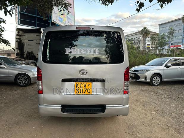 Toyota HiAce 2013 Silver - thumbnail 7