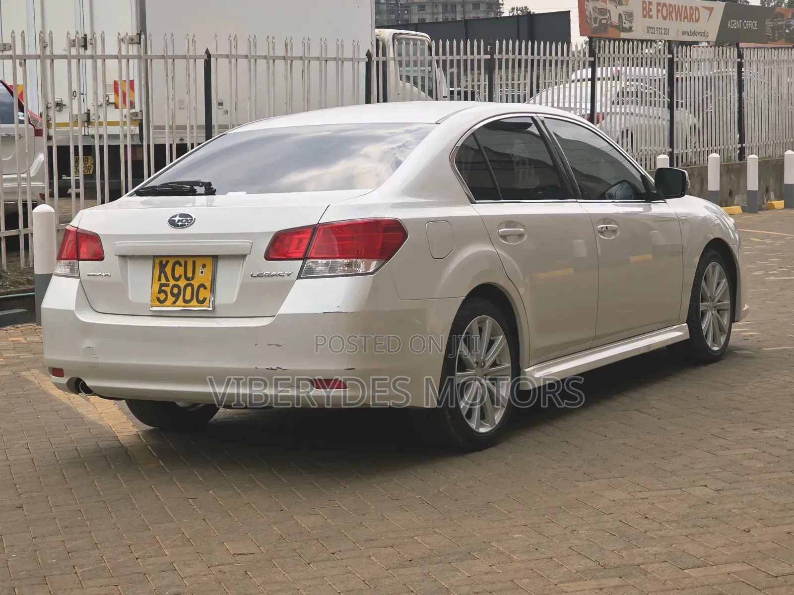 Subaru Legacy 2012 White