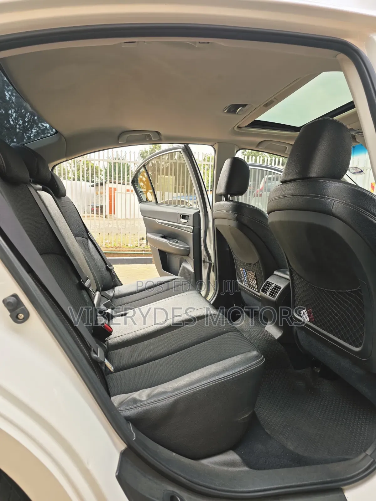 Subaru Legacy 2012 White