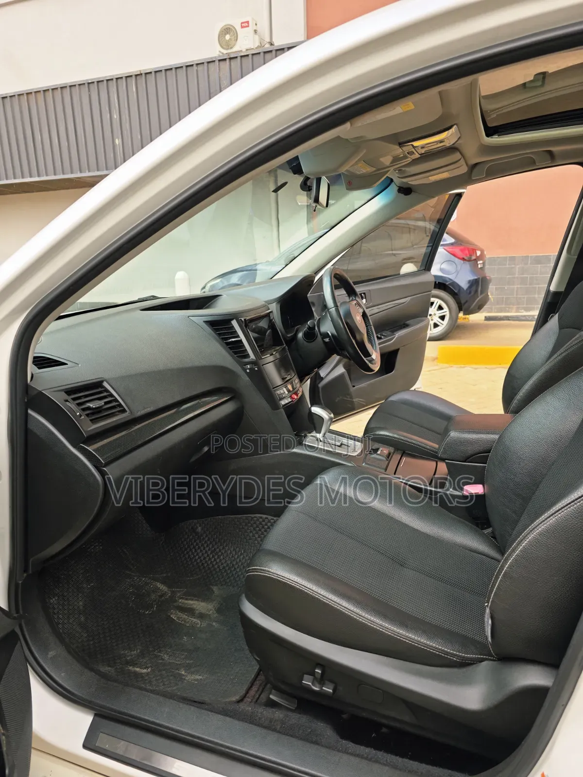 Subaru Legacy 2012 White