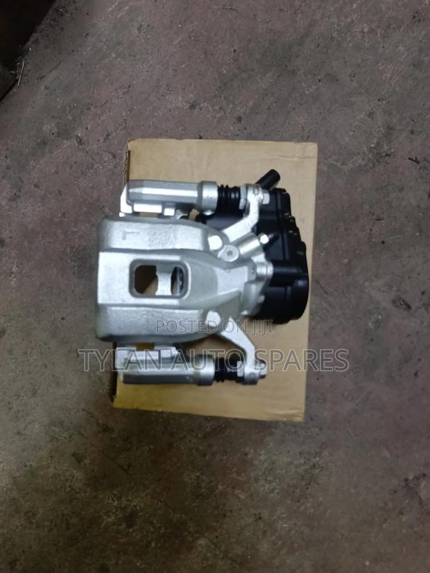 Rear Caliper Mazda Cx8