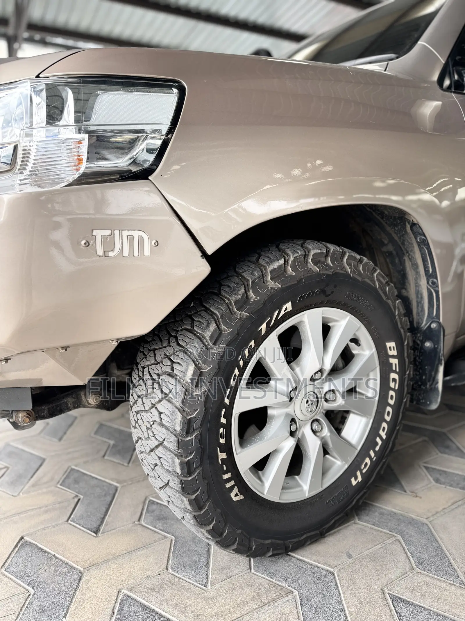 Toyota Land Cruiser 5.7 V8 VXR 2018 Gold