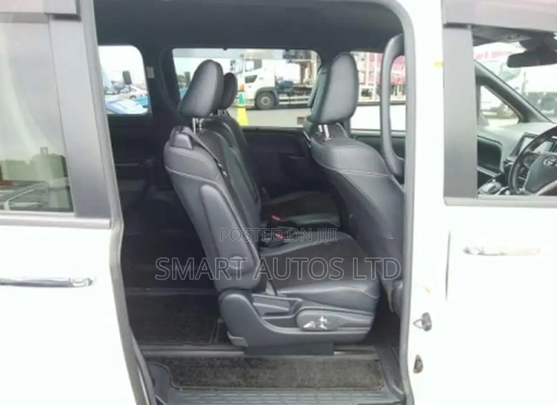 Toyota Noah 2019 Pearl