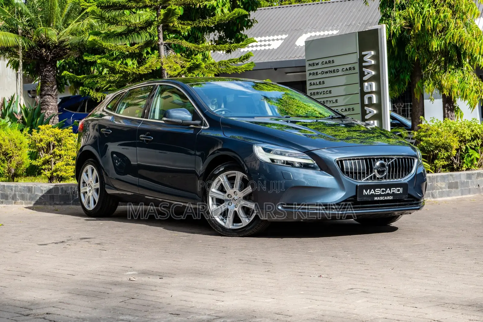 Volvo V40 2019 Blue