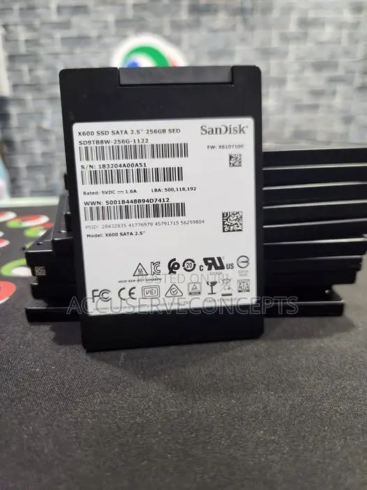 Sandisk 256gb 2.5 SSD Internal