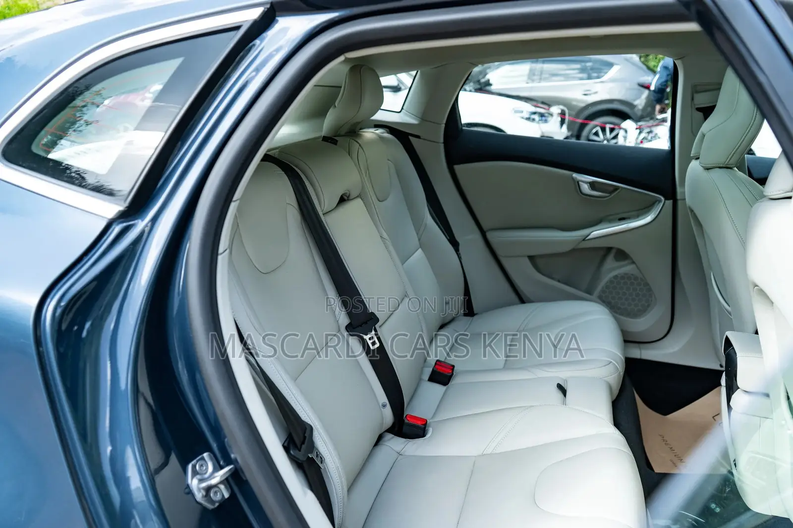 Volvo V40 2019 Blue