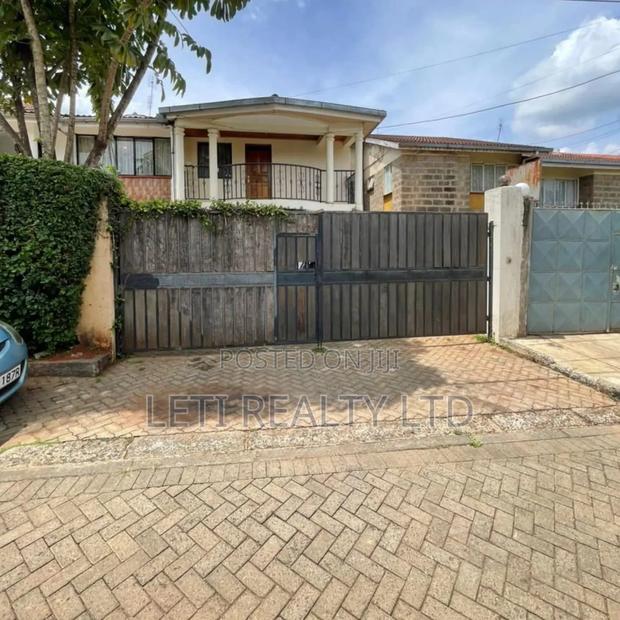 4bdrm Townhouse/Terrace in Muthangari for sale