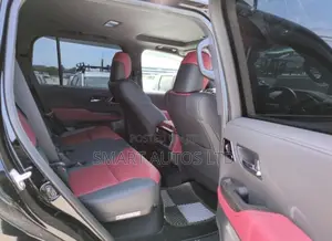 Toyota Land Cruiser LC300 2021 Black