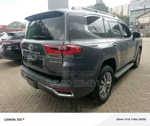 Toyota Land Cruiser 2021 Gray