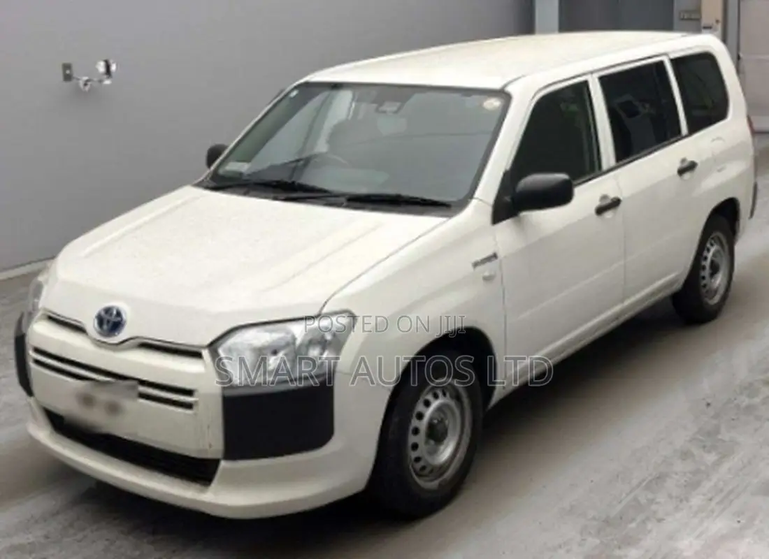 Toyota Probox 1.5 Hybrid DX Comfort 2019 Off white