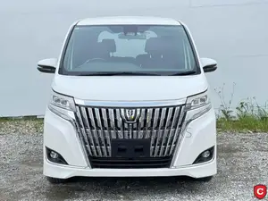 Toyota Esquire 2.0 AWD (7 seater) 2019 Off white