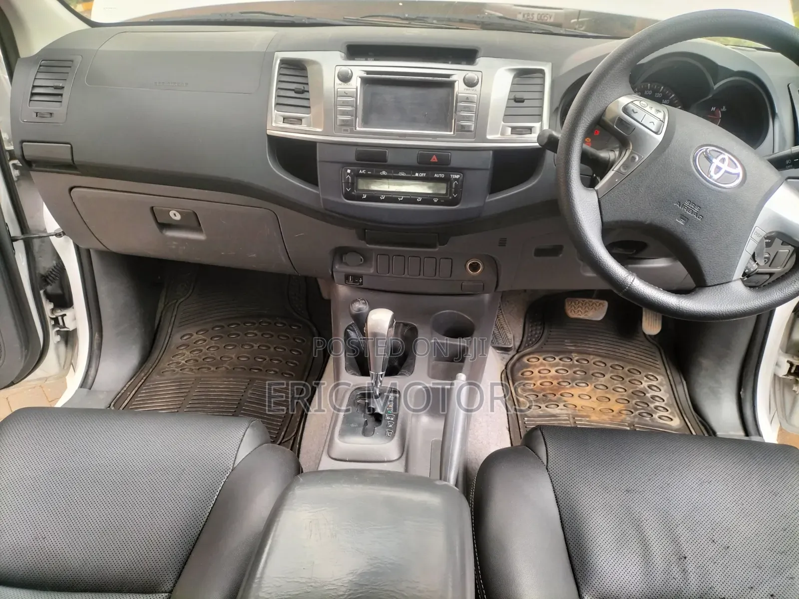Toyota Hilux 2016 White