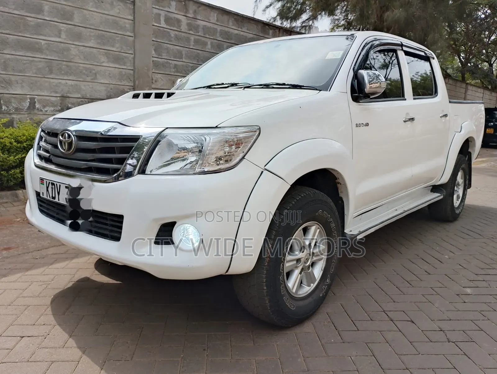 Toyota Hilux 2016 White